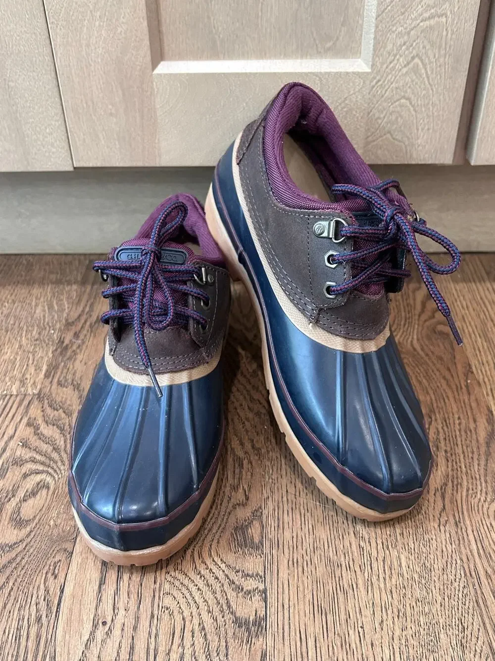 G.H. Bass & Co. Men’s Low Top Duck Boots Navy Brown Purple Trim Sz11 Waterproof